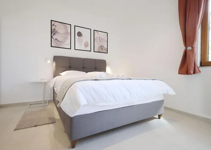 Maestral 아파트 *