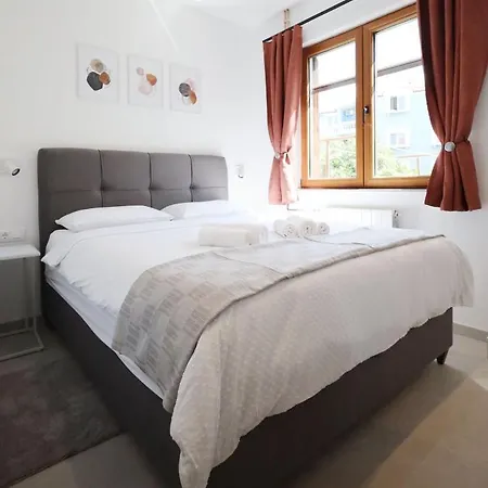 Apartment Maestral